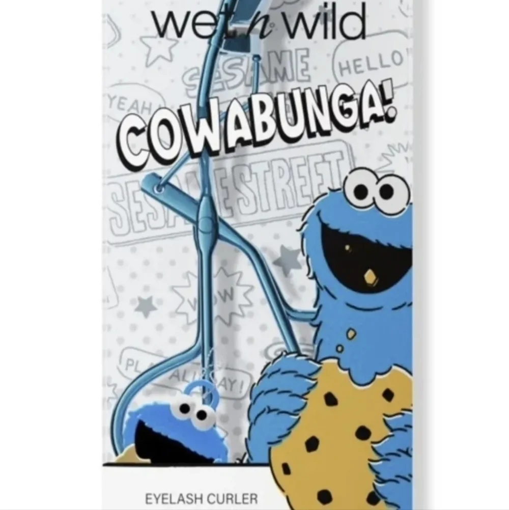 Wet N Wild Sesame Street Cookie Monster Oscar The Grouch Cosmetics Make Up Tools